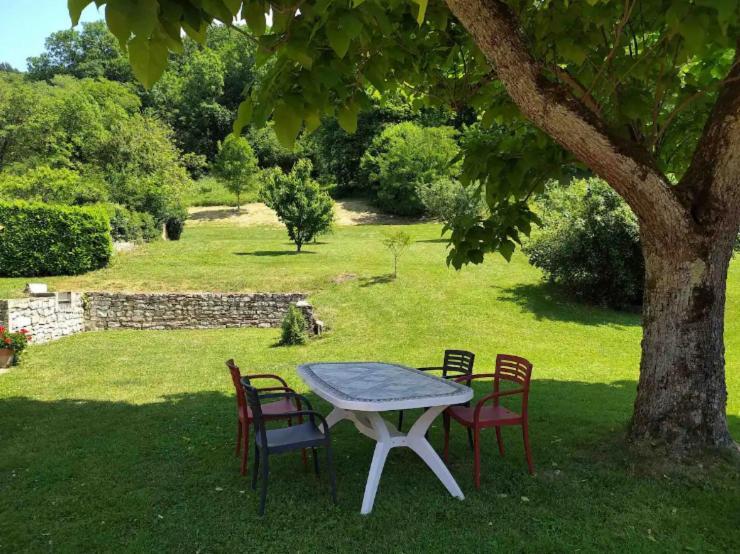 Maison Neuve Tout Confort, Deux Chambres Saint-Martin-du-Mont Eksteriør billede